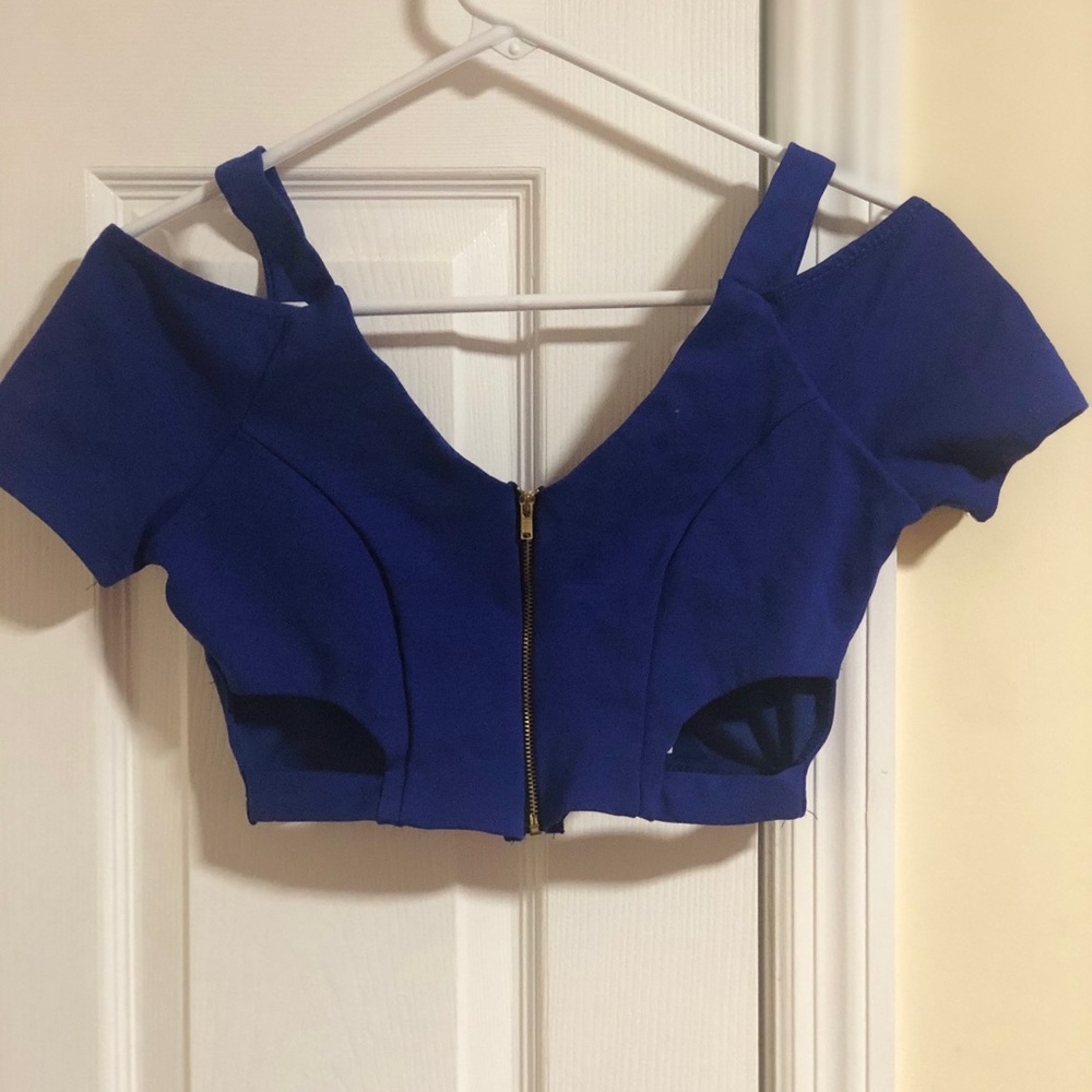 Crop top